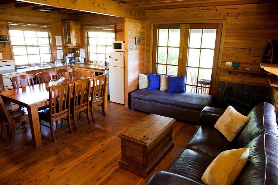 Minimbah Farm Cottages-Family Farmstay- Choose From 2 & 3 Bedroom Cottages And 6 Bedroom House Kangaroo Valley Exterior foto